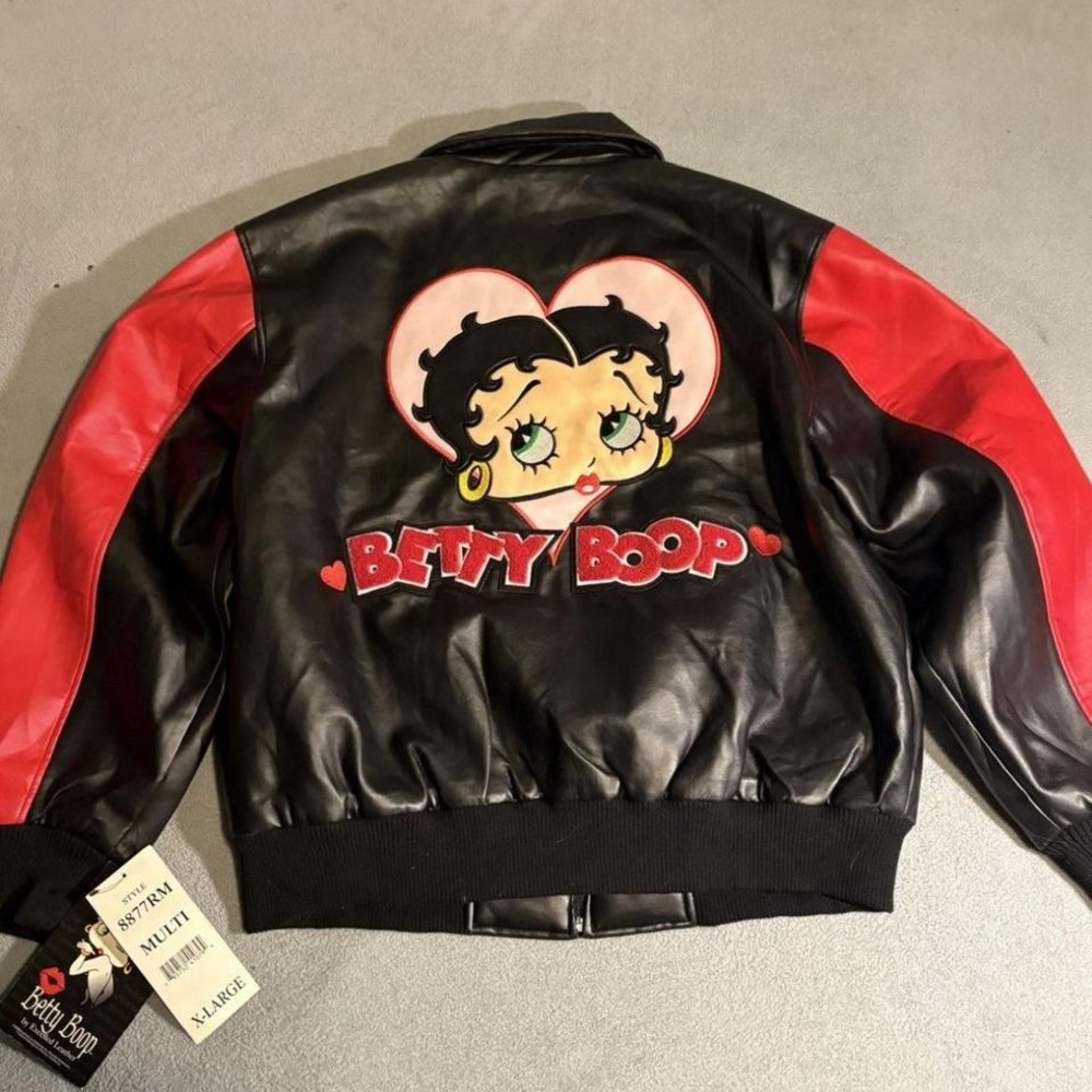 Vintage NWT  Betty Boop leather bomber jacket with large‎ embroided back